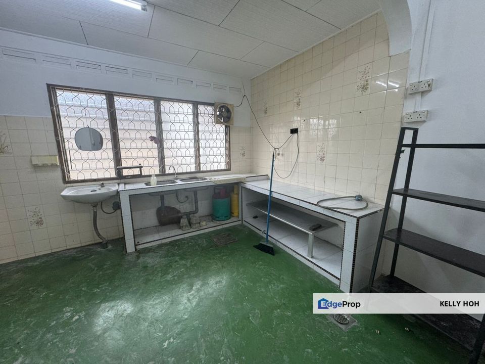 Taman Sri Saleng Kulai Johor, Single Storey Terrace House, 3 Bedrooms 2 Bathrooms, Partial Furnished, For Rent , Johor, Senai