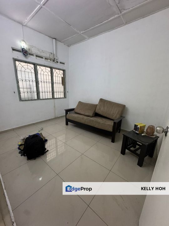Taman Sri Saleng Kulai Johor, Single Storey Terrace House, 3 Bedrooms 2 Bathrooms, Partial Furnished, For Rent , Johor, Senai