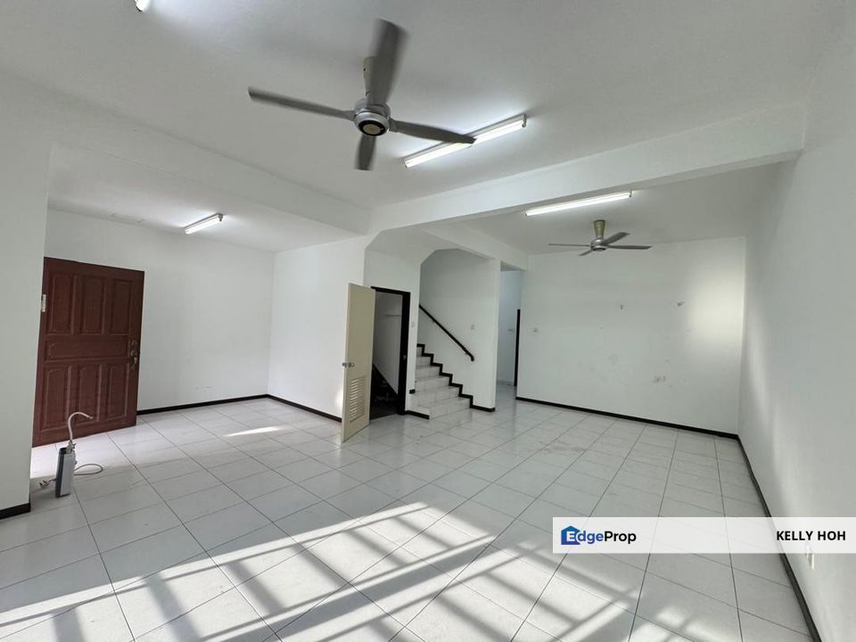 Taman Impian Emas Skudai Johor, Double Storey Terrence House, 4 Bedrooms 3 Bathrooms, Partial Furnished, For Rent , Johor, Skudai