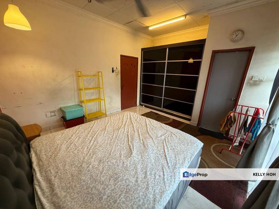 Jln Utama, Tmn Mutiara Rini, Skudai Johor, 2-Storey Terrace House, 4 Bedrooms 3 Bathrooms, Leasehold 999 yrs, Bumi Lot, Renovated Unit, For Sale , Johor, Skudai