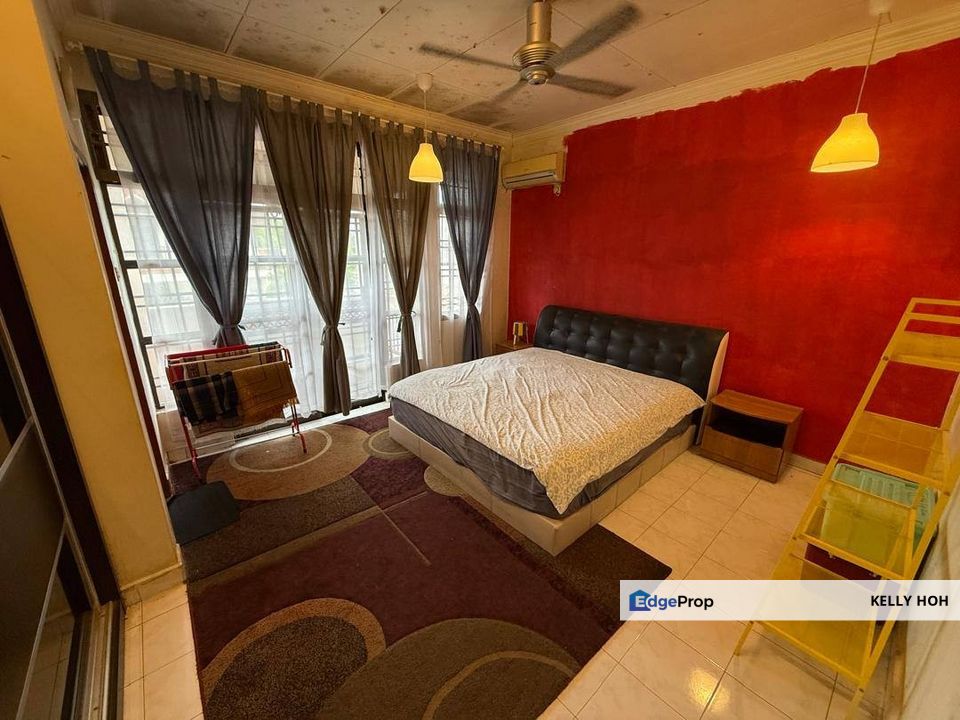 Jln Utama, Tmn Mutiara Rini, Skudai Johor, 2-Storey Terrace House, 4 Bedrooms 3 Bathrooms, Leasehold 999 yrs, Bumi Lot, Renovated Unit, For Sale , Johor, Skudai