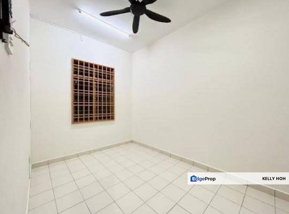 Jln Bakti @ Taman Mutiara Rini Skudai Johor, Single Storey Terrace House, 4 Bedrooms 3 Bathrooms, Partial Furnished, For Rent , Johor, Skudai