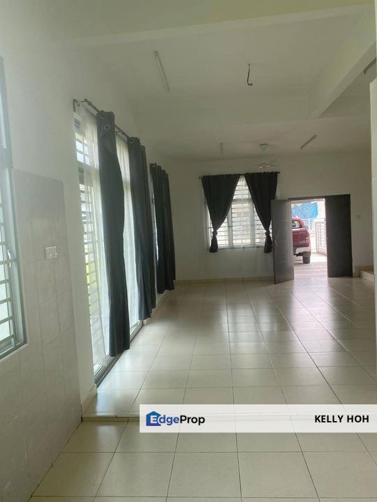 Eroca Hills @ Taman Scientex Kulai Johor, 2-Storey Semi-D House, 4 Bedrooms 3 Bathrooms, Partial Furnished, For Rent , Johor, Kulai