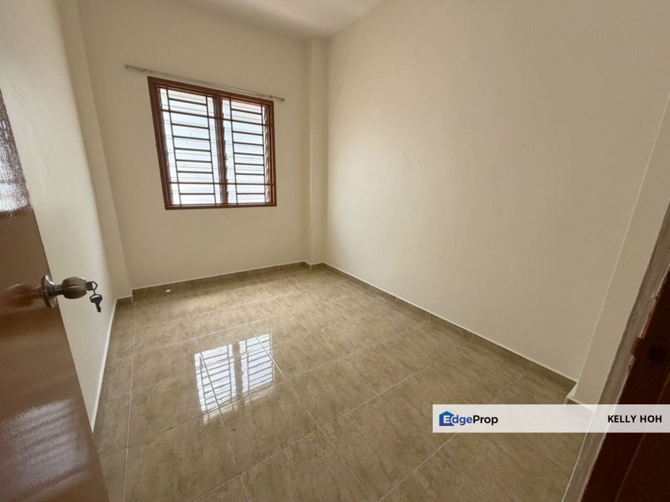 Taman Gaya @ Ulu Tiram Johor, 3 Bedrooms 2 Bathrooms, Partial Furnished, For Rent , Johor, Ulu Tiram