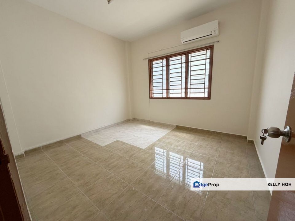 Taman Gaya @ Ulu Tiram Johor, 3 Bedrooms 2 Bathrooms, Partial Furnished, For Rent , Johor, Ulu Tiram