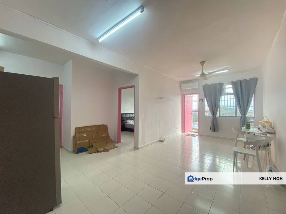 Villa Krystal Apartment @ Bandar Selesa Jaya Skudai Johor, 3+1 Bedrooms 2 Bathrooms, Fully Furnished, For Rent , Johor, Skudai