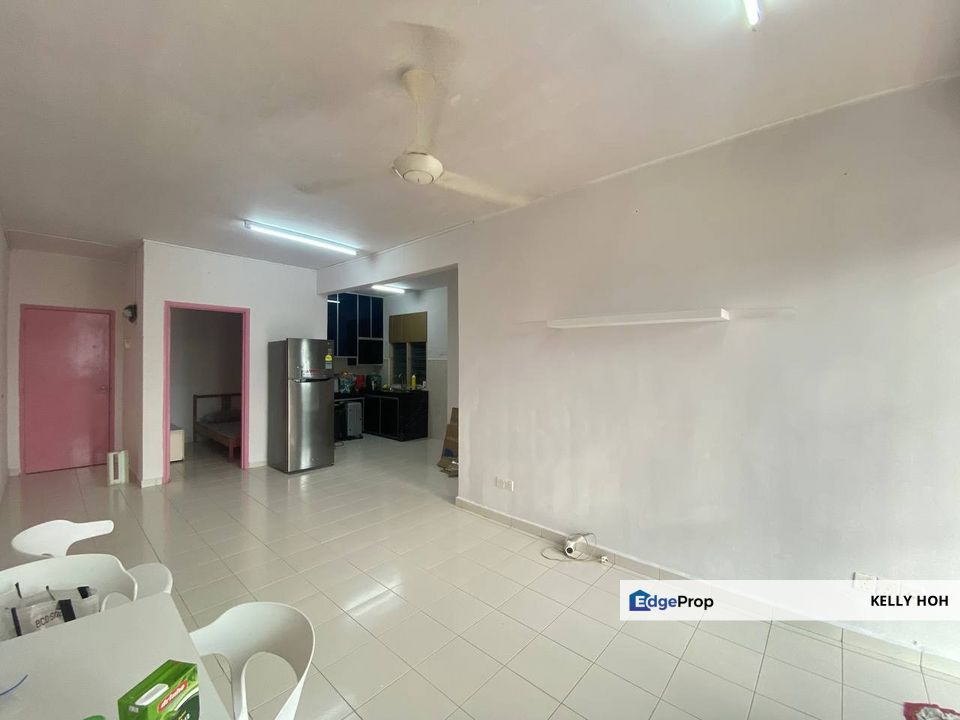 Villa Krystal Apartment @ Bandar Selesa Jaya Skudai Johor, 3+1 Bedrooms 2 Bathrooms, Fully Furnished, For Rent , Johor, Skudai