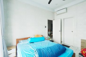 D'Summit Residences @ Kempas Utama