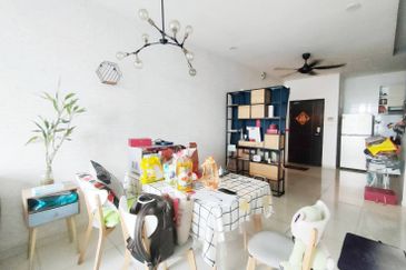 D'Summit Residences @ Kempas Utama