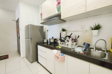 D'Summit Residences @ Kempas Utama