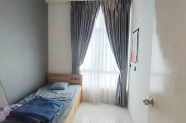 D'Summit Residences @ Kempas Utama