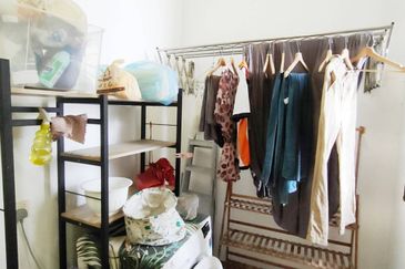 D'Summit Residences @ Kempas Utama