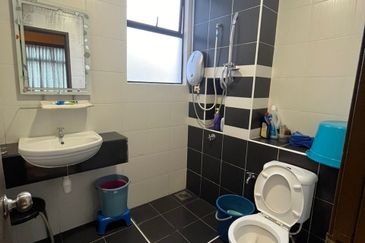 Seri Austin Luxury Apartment