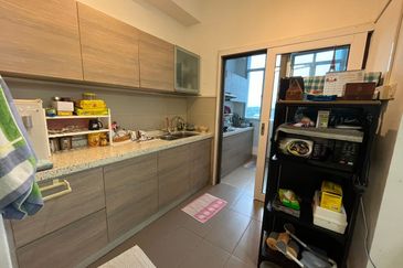 Seri Austin Luxury Apartment