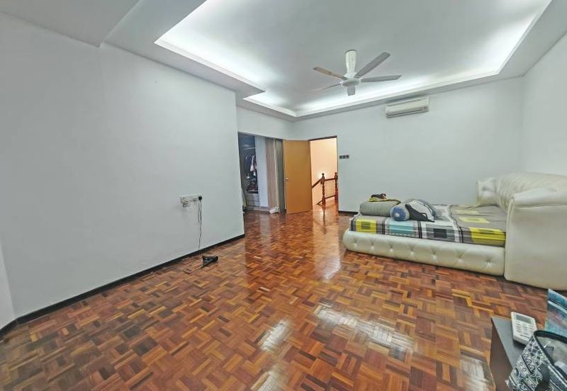 SL 2, Bandar Sungai Long