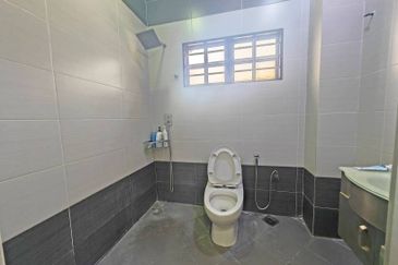 SL 2, Bandar Sungai Long