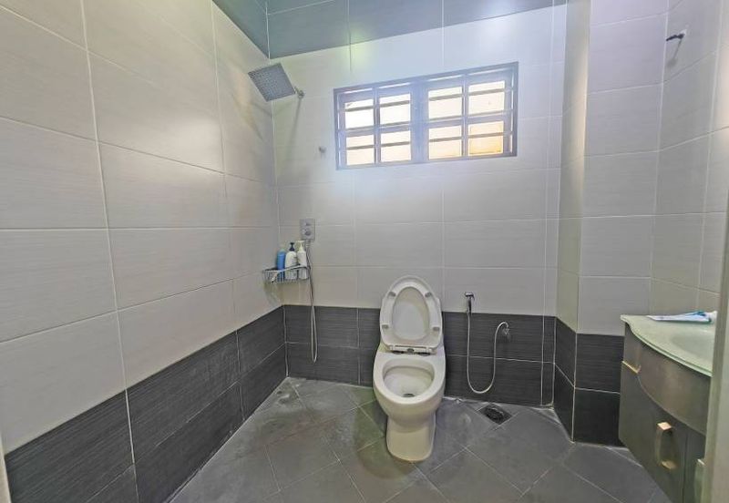 SL 2, Bandar Sungai Long