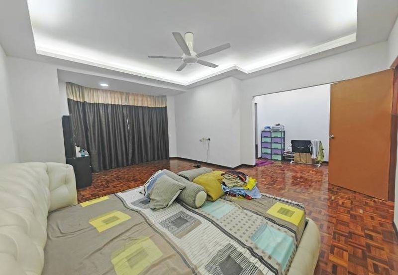 SL 2, Bandar Sungai Long