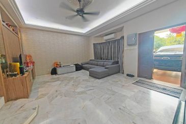 SL 2, Bandar Sungai Long