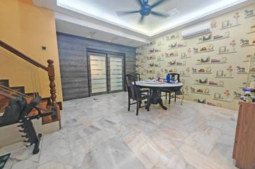 SL 2, Bandar Sungai Long