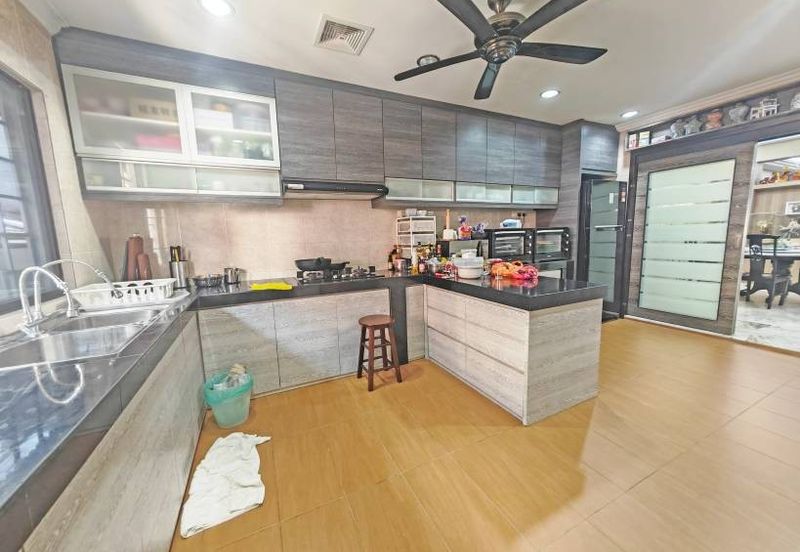 SL 2, Bandar Sungai Long