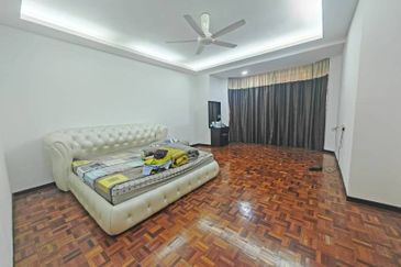 SL 2, Bandar Sungai Long