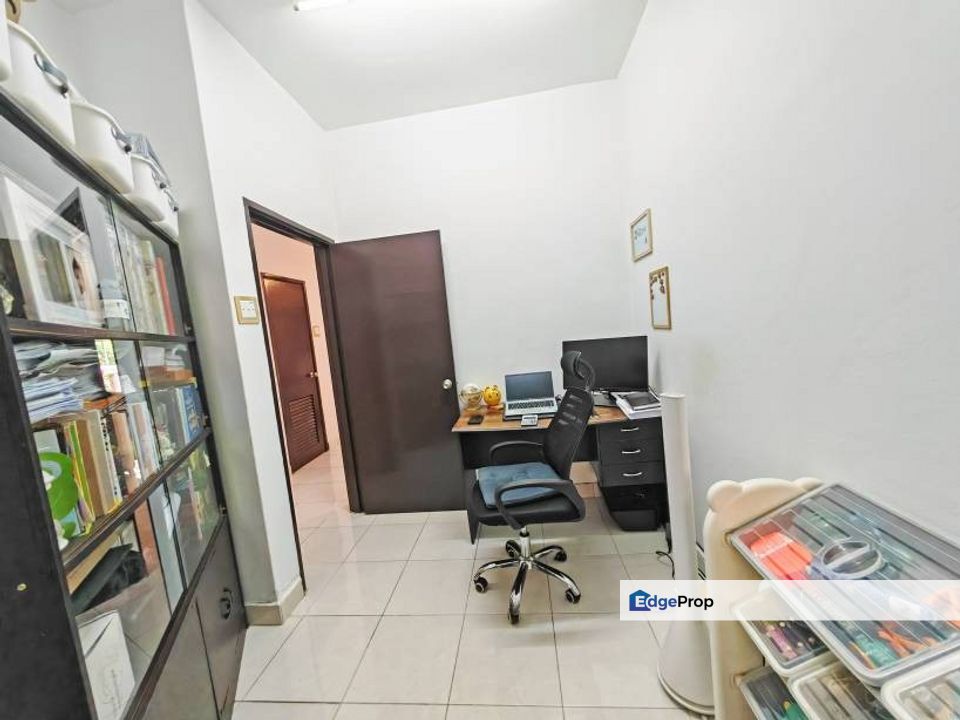 Fully Furnished, Renovated, Gated And Guarded, Move in Condition, Kuala Lumpur, Cheras