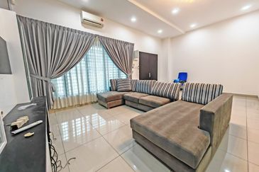 D'Premier @ Bandar Damai Perdana