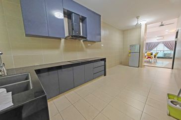 D'Premier @ Bandar Damai Perdana