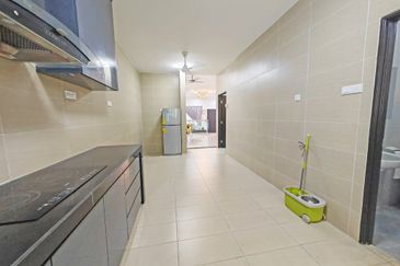 D'Premier @ Bandar Damai Perdana