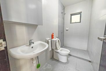 D'Premier @ Bandar Damai Perdana