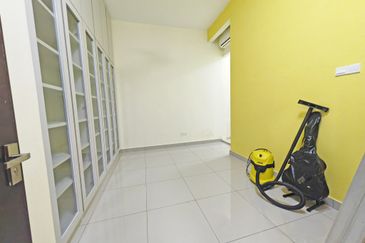 D'Premier @ Bandar Damai Perdana