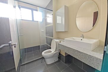 D'Premier @ Bandar Damai Perdana