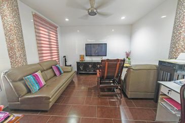 Jalan Suasana, Bandar Tun Hussein Onn