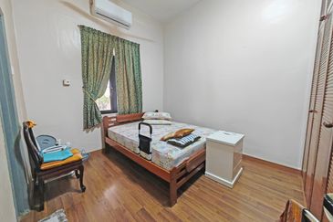 Jalan Suasana, Bandar Tun Hussein Onn