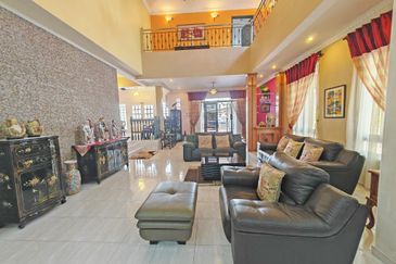 Jalan Suasana, Bandar Tun Hussein Onn