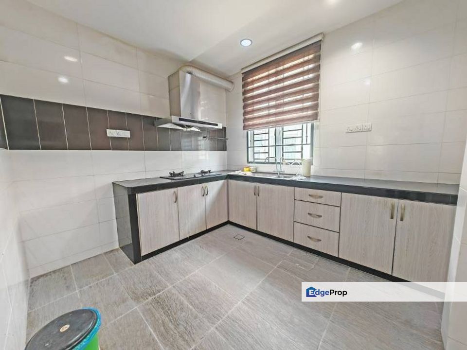 Kitchen extend, Renovated, Gated and Guarded, Good Deal, Selangor, Cheras South
