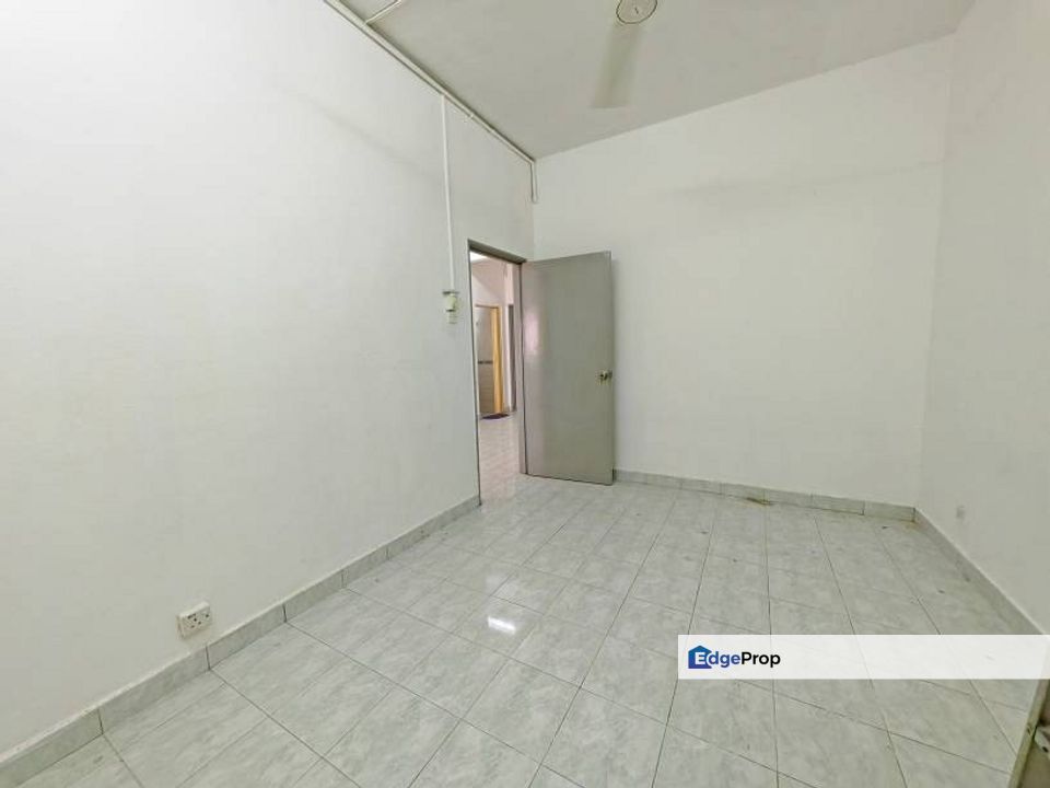 Renovated, Ground Floor, New Paint, Move in Condition, Selangor, Batu 9th Cheras