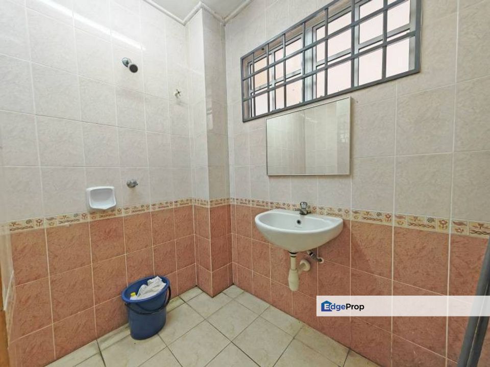 2.5 Sty House Freehold, Kitchen Extend, Renovated, Freehold, Good Deal, Selangor, Batu 9th Cheras