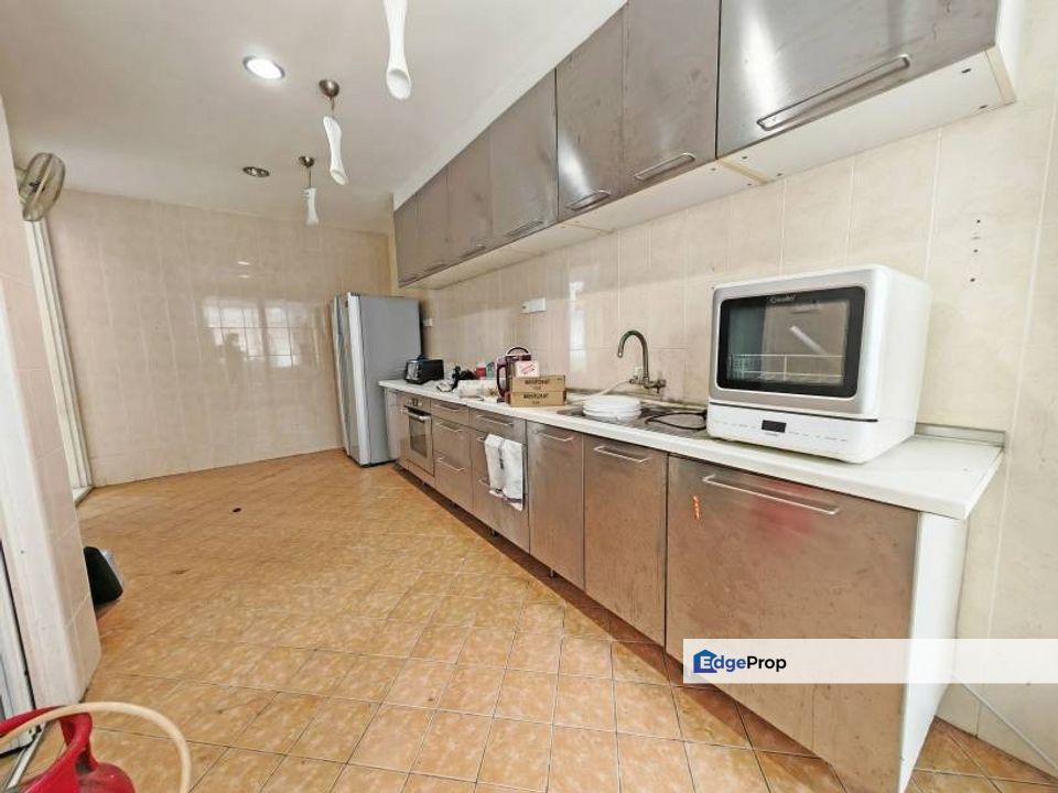 2 Sty end lot, 10ft extra land, freehold, Fully extend, Gated Guarded, Selangor, Bandar Damai Perdana