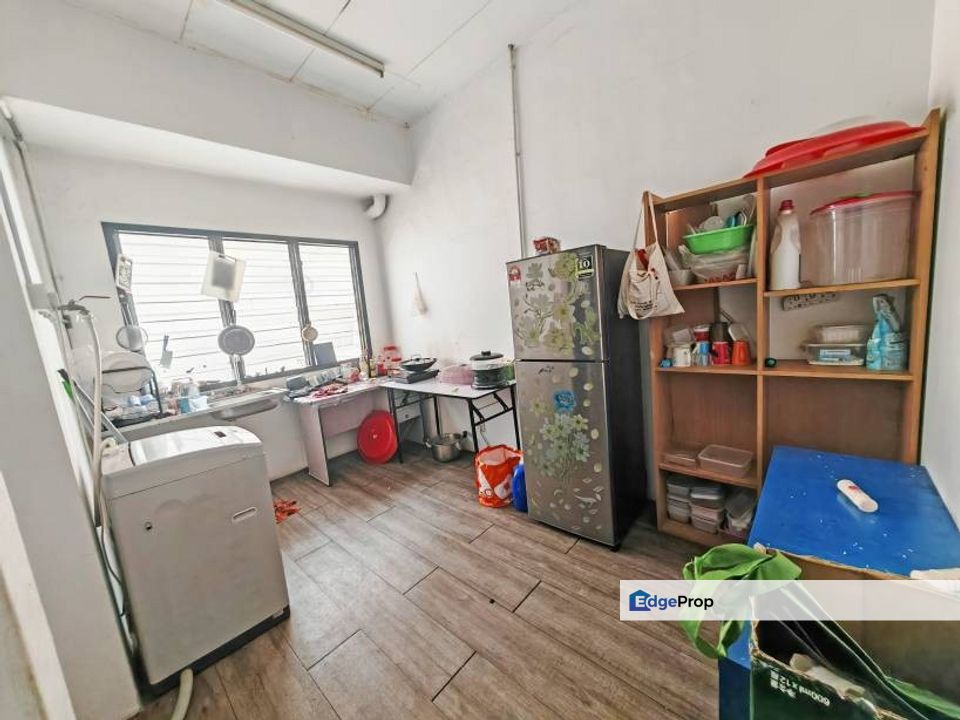 Taman Bukit Angsana 2nd Shop Office Fully Partition, Vinyl Floor, Very Suitable for Office, Daycare Centre, Selangor, Cheras South