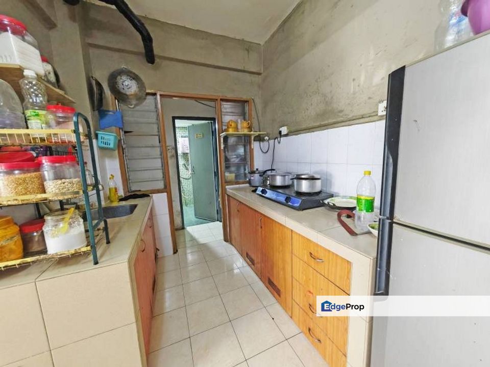 1st Floor Unit, Renovated, Well Kept With Lift Facility, Selangor, Batu 9th Cheras