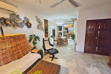 Walk up Baiduri Block C2 Apartmen 2nd Floor, Renovated, Good Condition