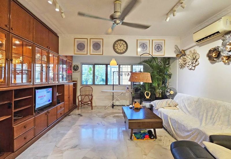 Walk up Baiduri Block C2 Apartmen 2nd Floor, Renovated, Good Condition