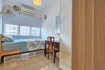 Walk up Baiduri Block C2 Apartmen 2nd Floor, Renovated, Good Condition