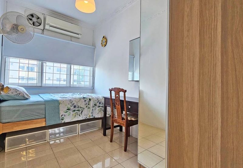 Walk up Baiduri Block C2 Apartmen 2nd Floor, Renovated, Good Condition