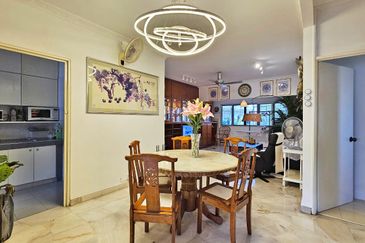 Walk up Baiduri Block C2 Apartmen 2nd Floor, Renovated, Good Condition