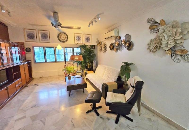 Walk up Baiduri Block C2 Apartmen 2nd Floor, Renovated, Good Condition