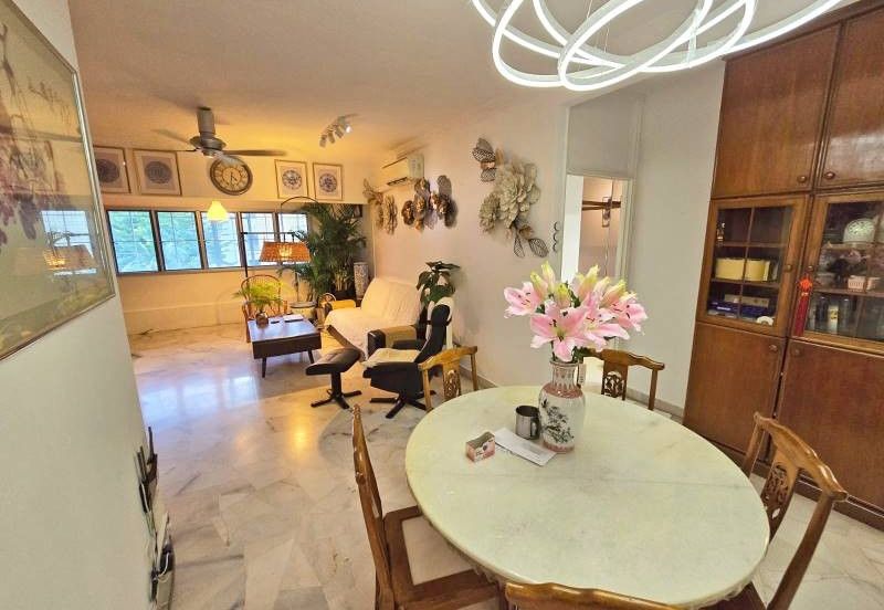 Walk up Baiduri Block C2 Apartmen 2nd Floor, Renovated, Good Condition