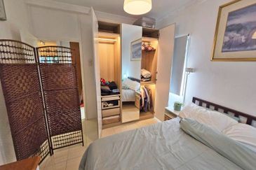 Walk up Baiduri Block C2 Apartmen 2nd Floor, Renovated, Good Condition